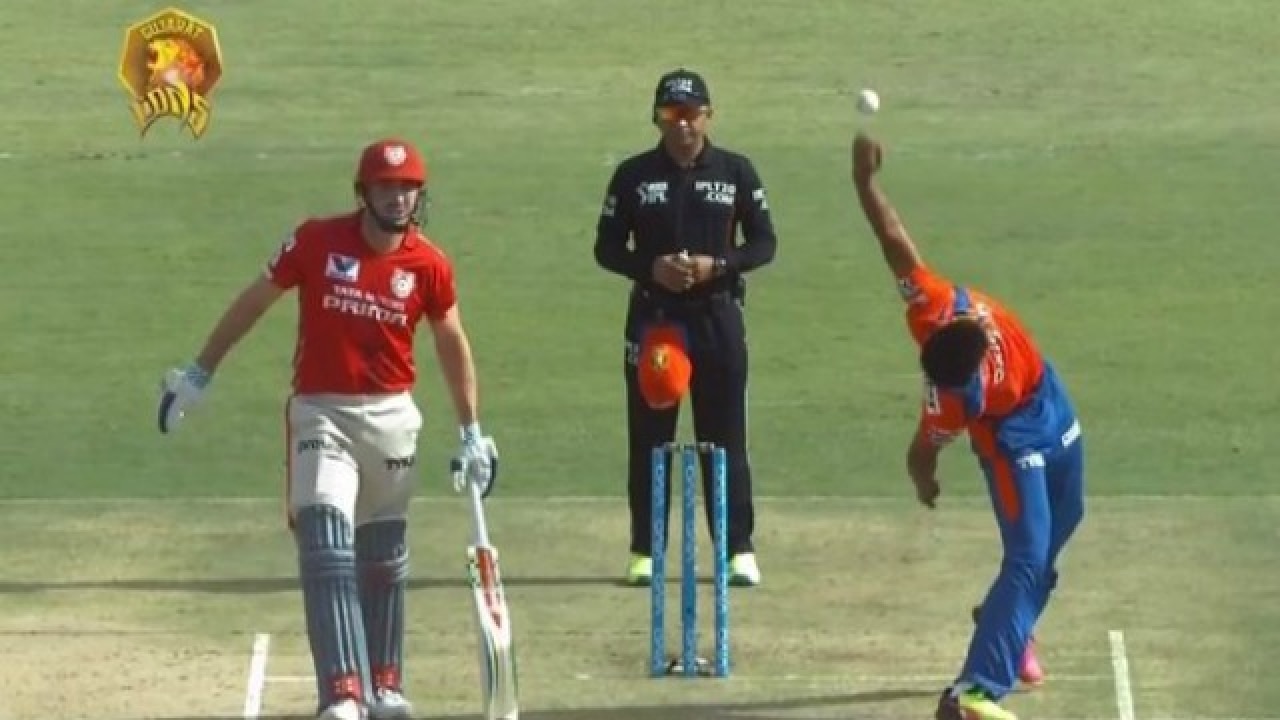 IPL 2016 Shivil Kaushik The spinner who spins the ball, the hand and