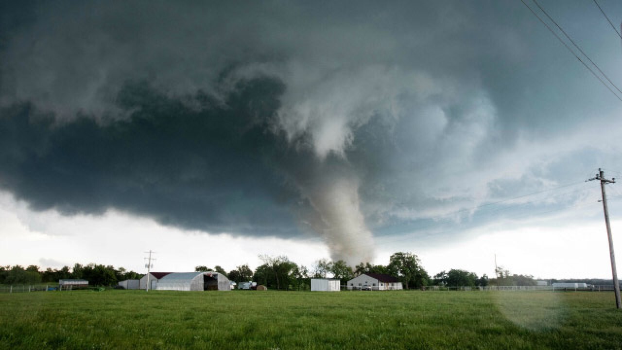 Tornadoes tear through US' Great Plains; kills 2 in Oklahoma