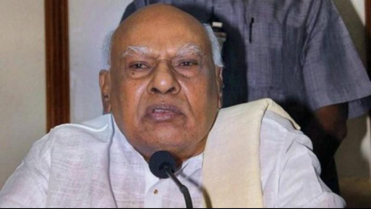 Tamil Nadu Governor Rosaiah files defamation case against Congress ...