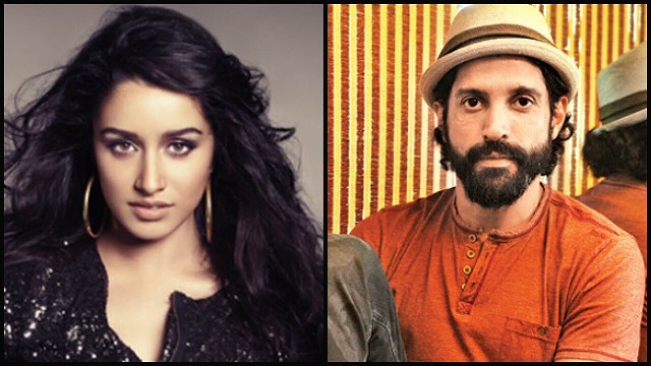 Shraddha Kapoor and Farhan Akhtar get 'cosy' at a party