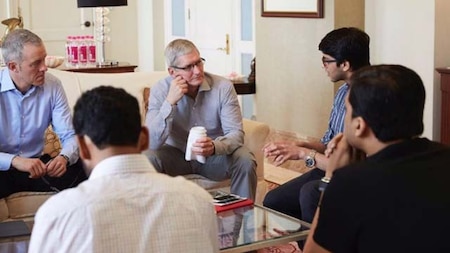 Tim Cook meets India's top iOS developers