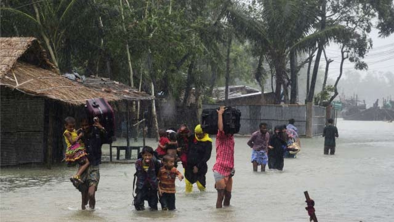 Cyclone Roanu: Death Toll Rises To 24, 5 Lakh Evacuated In Bangladesh