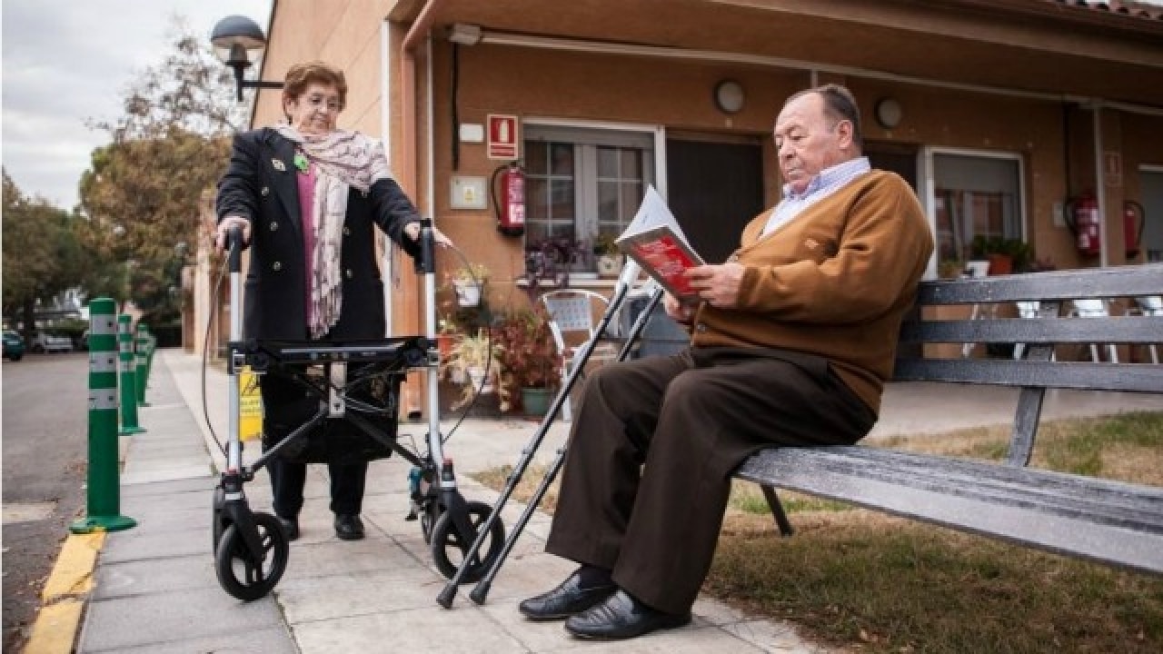 Friwalk Mobility walker meets personal trainer robot