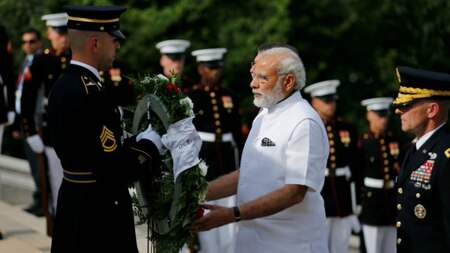 Prime Minister Narendra Modi at Tomb of the Unknown Soldier
