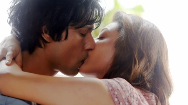 640px x 360px - Randeep Hooda, Kajal Aggarwal's 18-second long kiss in 'Do Lafzon Ki  Kahani' reduced to 9 by CBFC