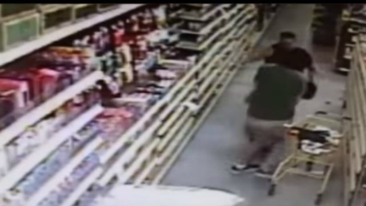 Viral Video Woman fights off daughter's wouldbe kidnapper in broad