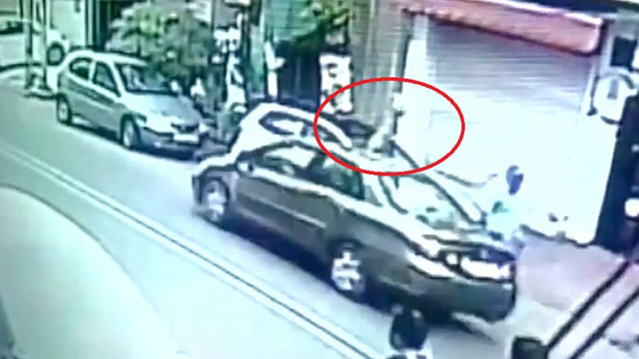 Watch: Drunk 21-year-old in speeding car kills 1, injures 2 in Delhi