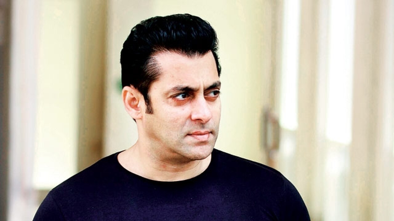 Beautiful Salman Khan New Hairstyle<br/>