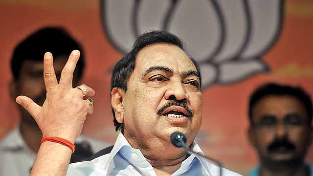 Maharashtra: Khadse's power to transfer officers taken away