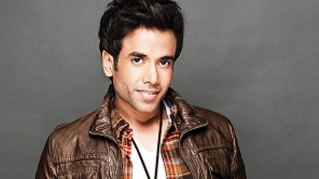 Single dad Tusshar Kapoor welcomes baby boy through IVF and surrogacy