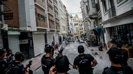 Anti-riot police to disperse LGBTQ Activists