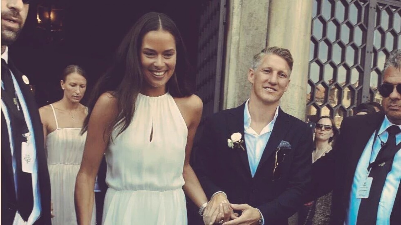 Different Ball Game Sportstars Ana Ivanovic And Bastian Schweinsteiger Tie The Knot In An Adorable Ceremony In Venice