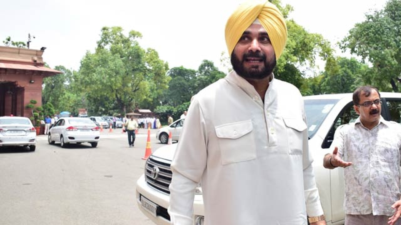 Navjot Singh Sidhu Is Still In BJP Punjab Party Chief Vijay Sampla