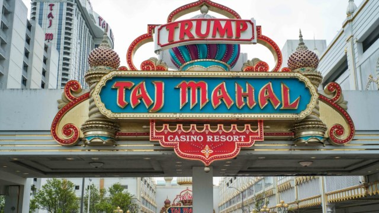 Donald Trump's Taj Mahal casino to shut down in Atlantic City