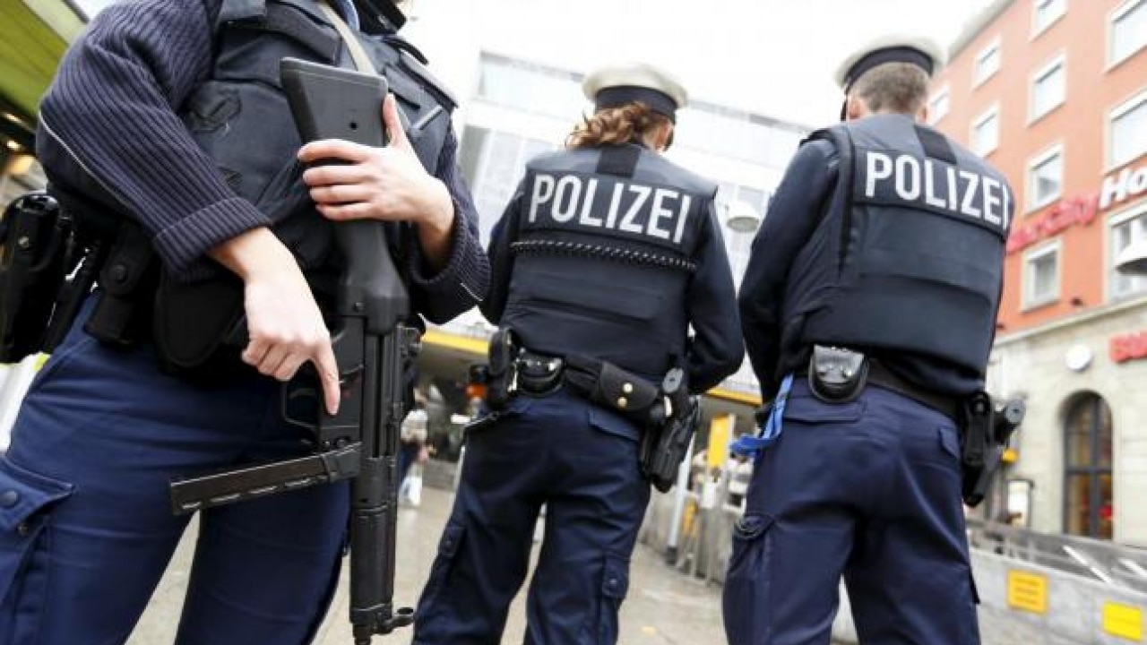 German police raid suspected ISIS recruiters