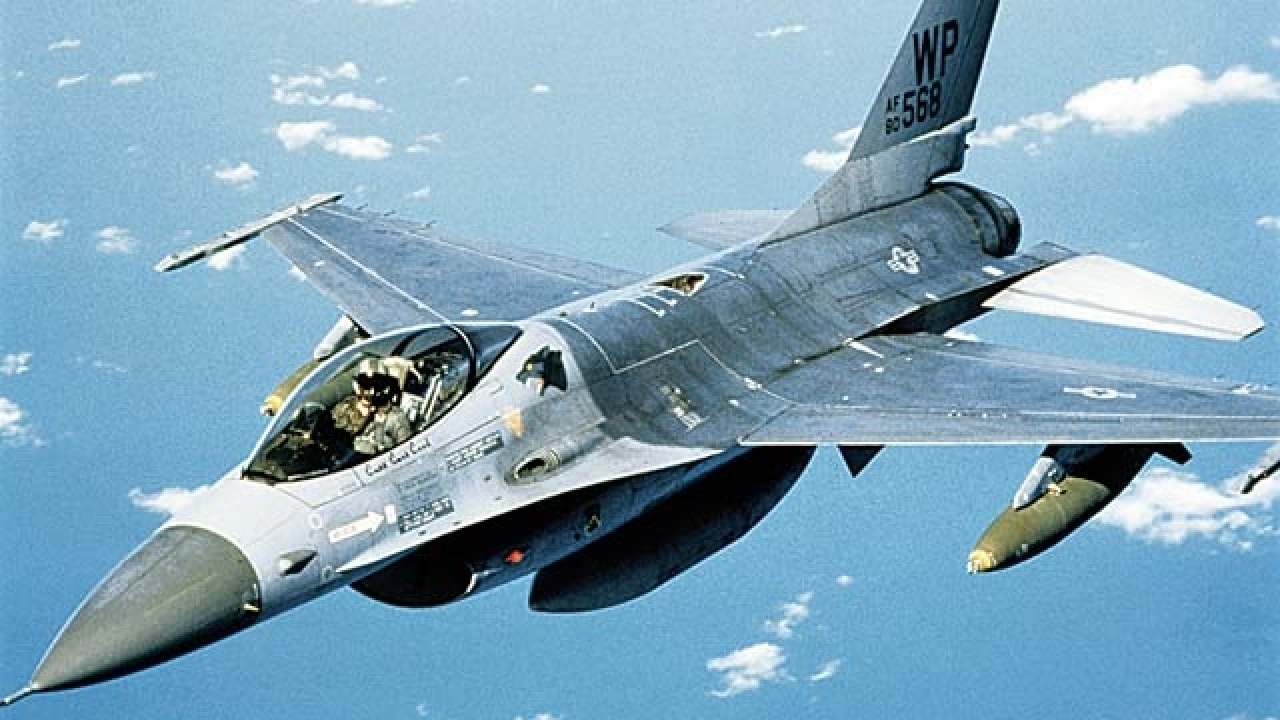 Swiss fighter jet missing, believed crashed: ministry