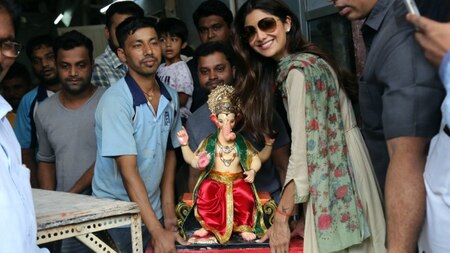 Shilpa Shetty brings in idol