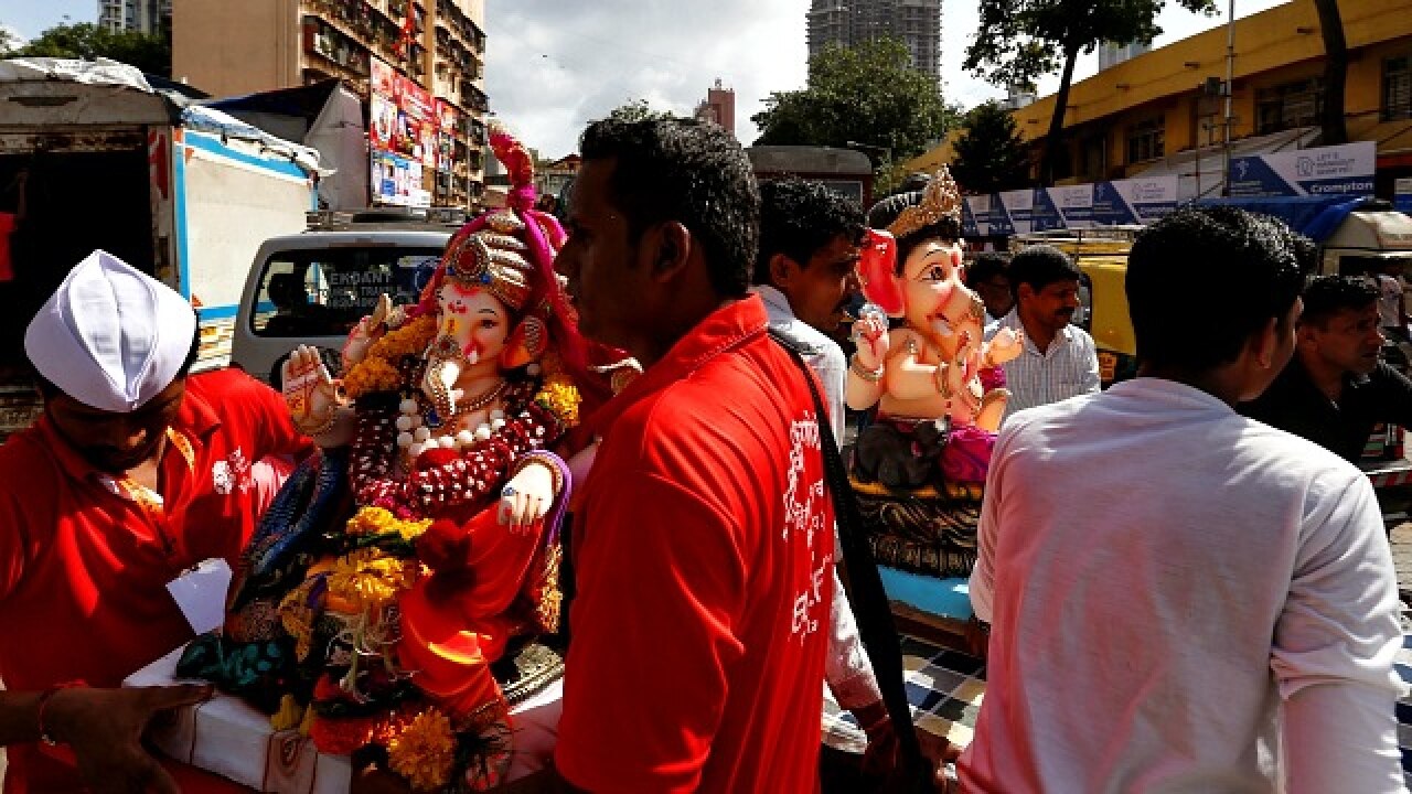 Ganesh on cart