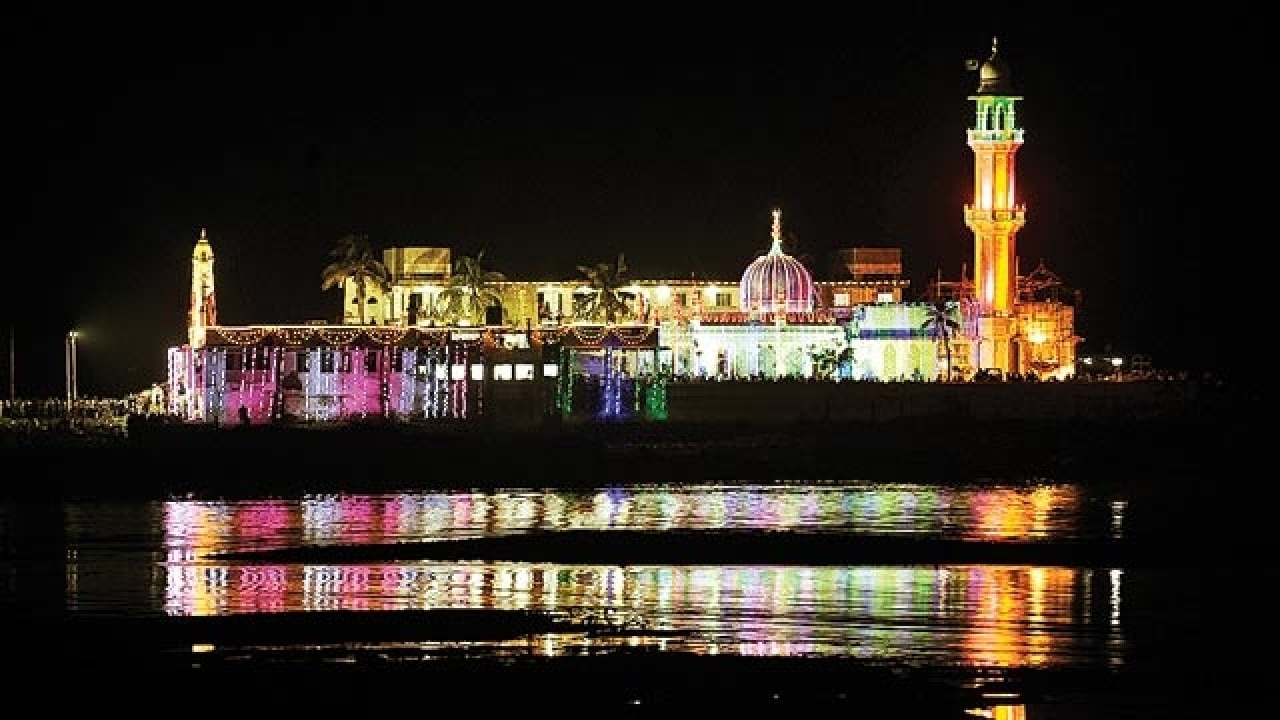 Sabarimala Ayyappa Temple, Shani Shingnapur Temple, Haji Ali, Sree Padmanabhaswamy Temple, Patbausi Satra, Lord Kartikeya Temple