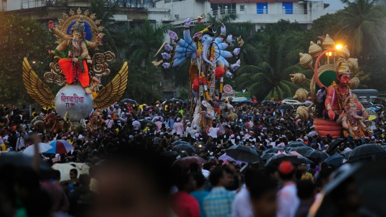In Pictures | Ganesh Chaturthi 2016: A grand farewell for Ganpati Bappa ...