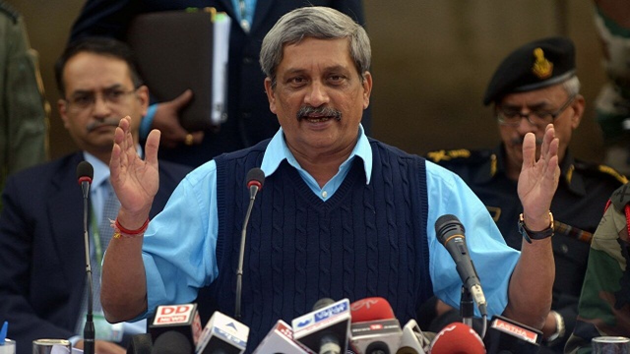 Concentrate On Managing Security Parrikar Gets Tongue Lashing From