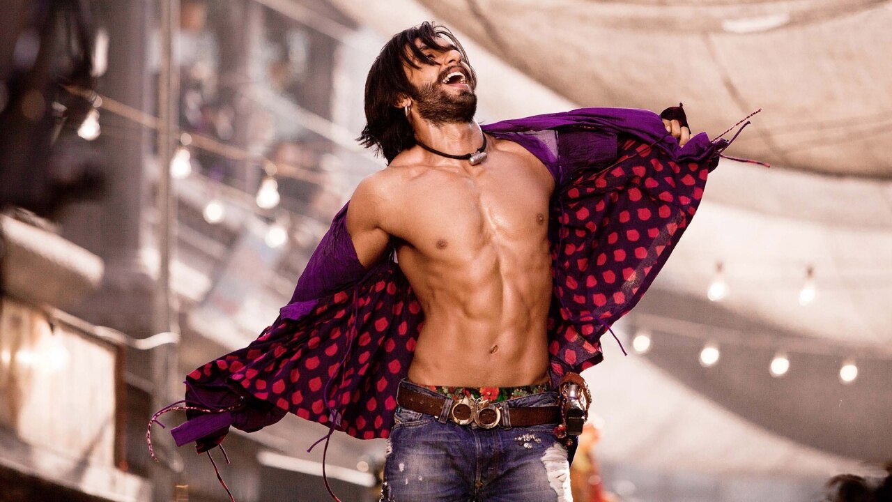 Oo La La Ranveer Singh To Do A Striptease In Befikre