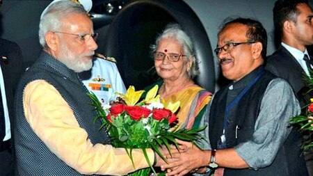 Modi receives a warm welcome from State heads
