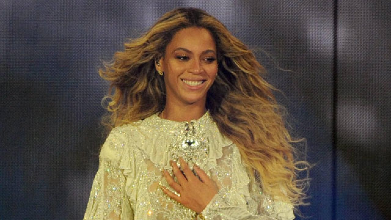 'Use our voices to do something great': Beyonce wants fans to vote in ...