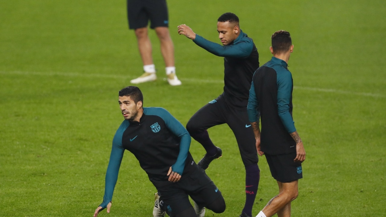 Watch Neymar Loses Cool After Suarez Pulls A Prank On Him