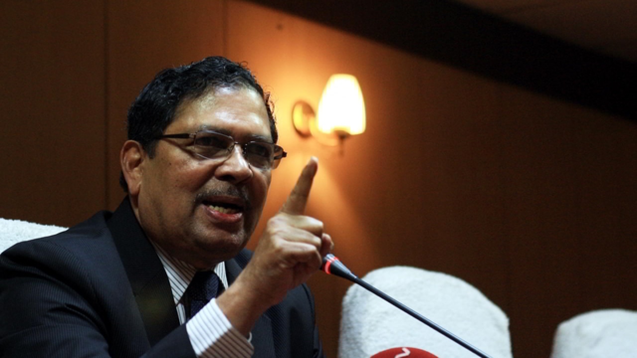 Ban cash donations to political parties: Former SC judge Santosh Hegde