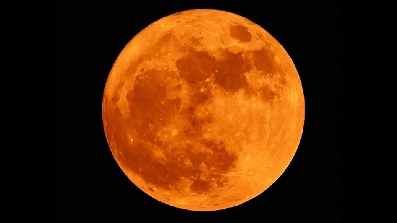 In Pictures The 'supermoon' seen in India and across the world