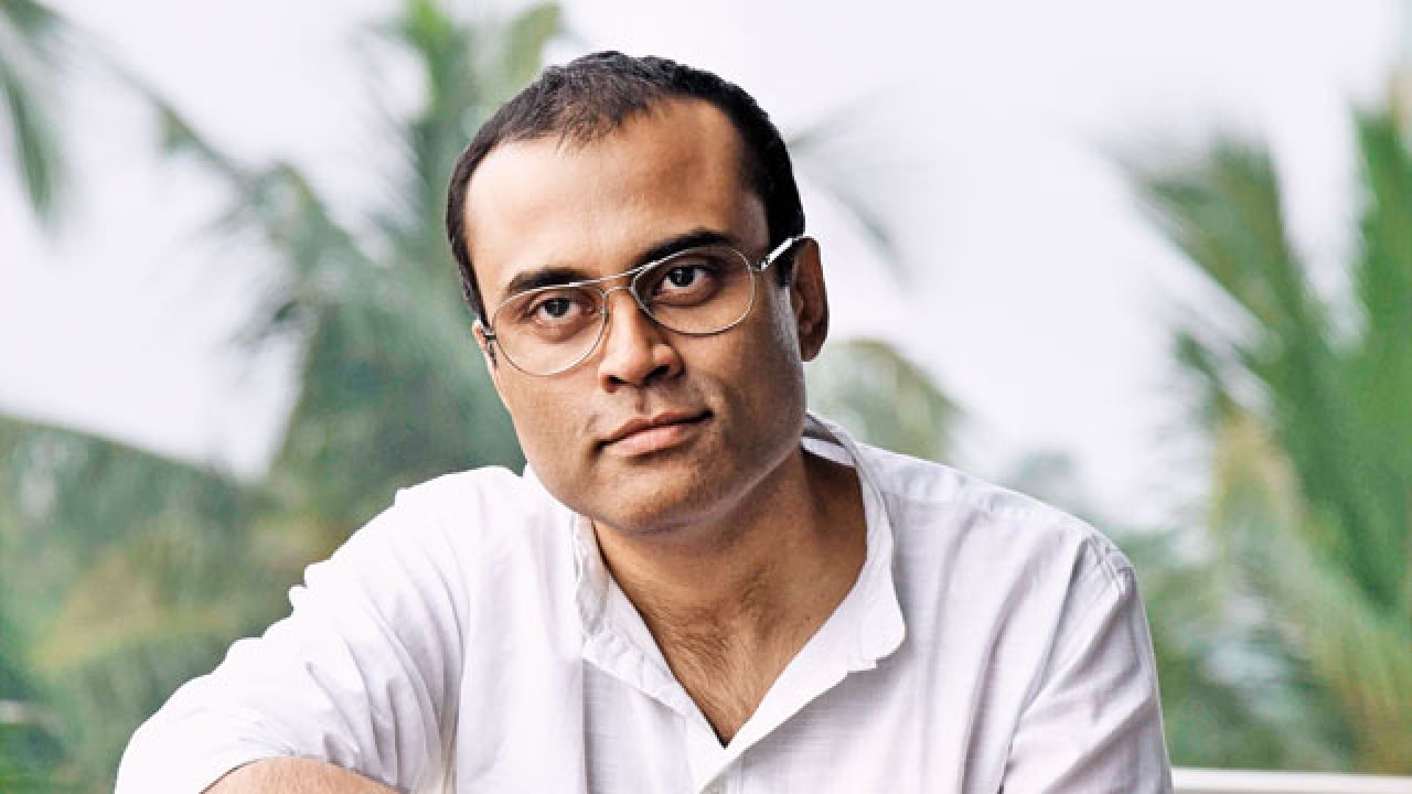 I think and write in Hindi, says Dangal lyricist Amitabh Bhattacharya
