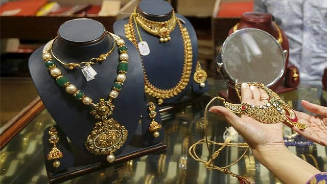 Demonetization No Tax On Inherited Gold And Jewellery Purchased