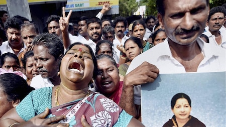 Bereaved supporters of Tamil Nadu CM Jayalalithaa
