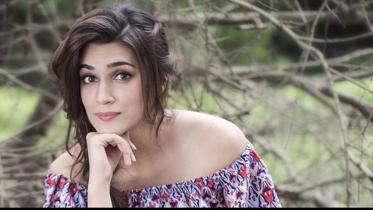 Amarpali Ka Xxx Full Hd Video - Here's what Kriti Sanon is playing in her next - 'Bareilly ki Barfi'