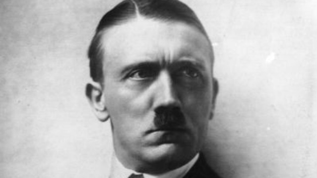 Re-print of Adolf Hitler's 'Mein Kampf' takes Germany by storm
