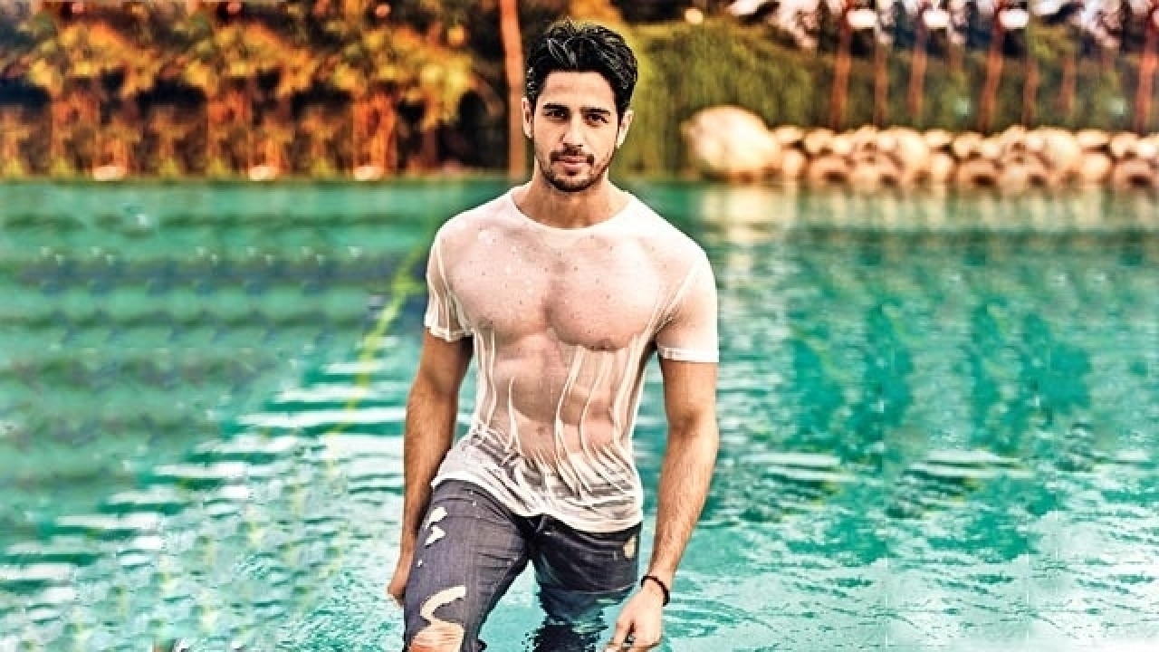 It's official: Sidharth Malhotra beats Hugh Jackman, Cristiano Ronaldo