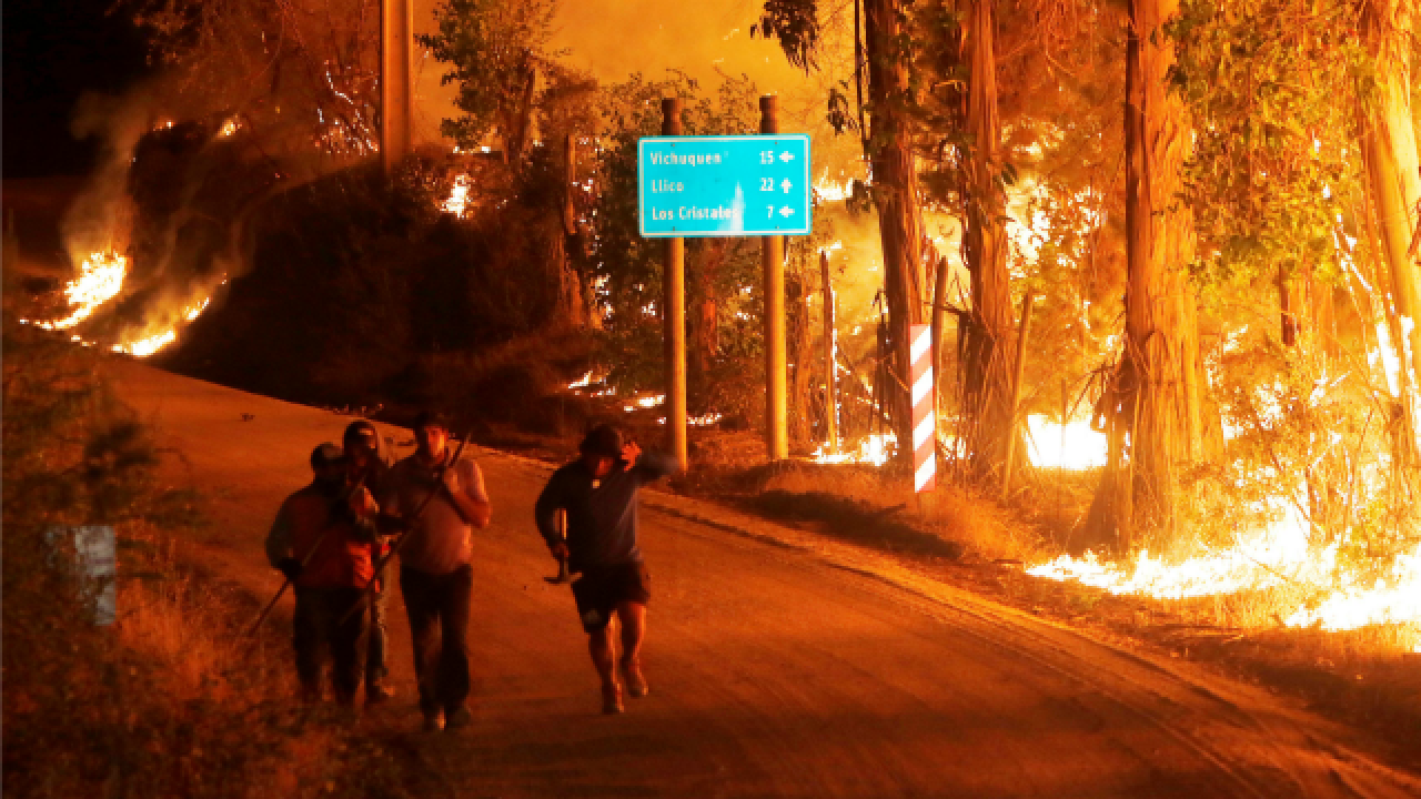'Catastrophe' declared as wildfires rage in central Chile