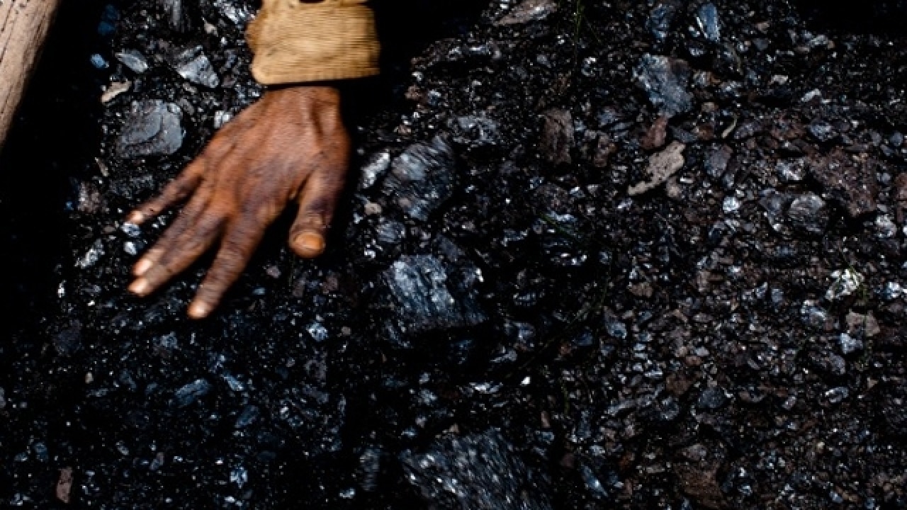 Coal india q3 net profit falls 22% to rs 2,884 crore