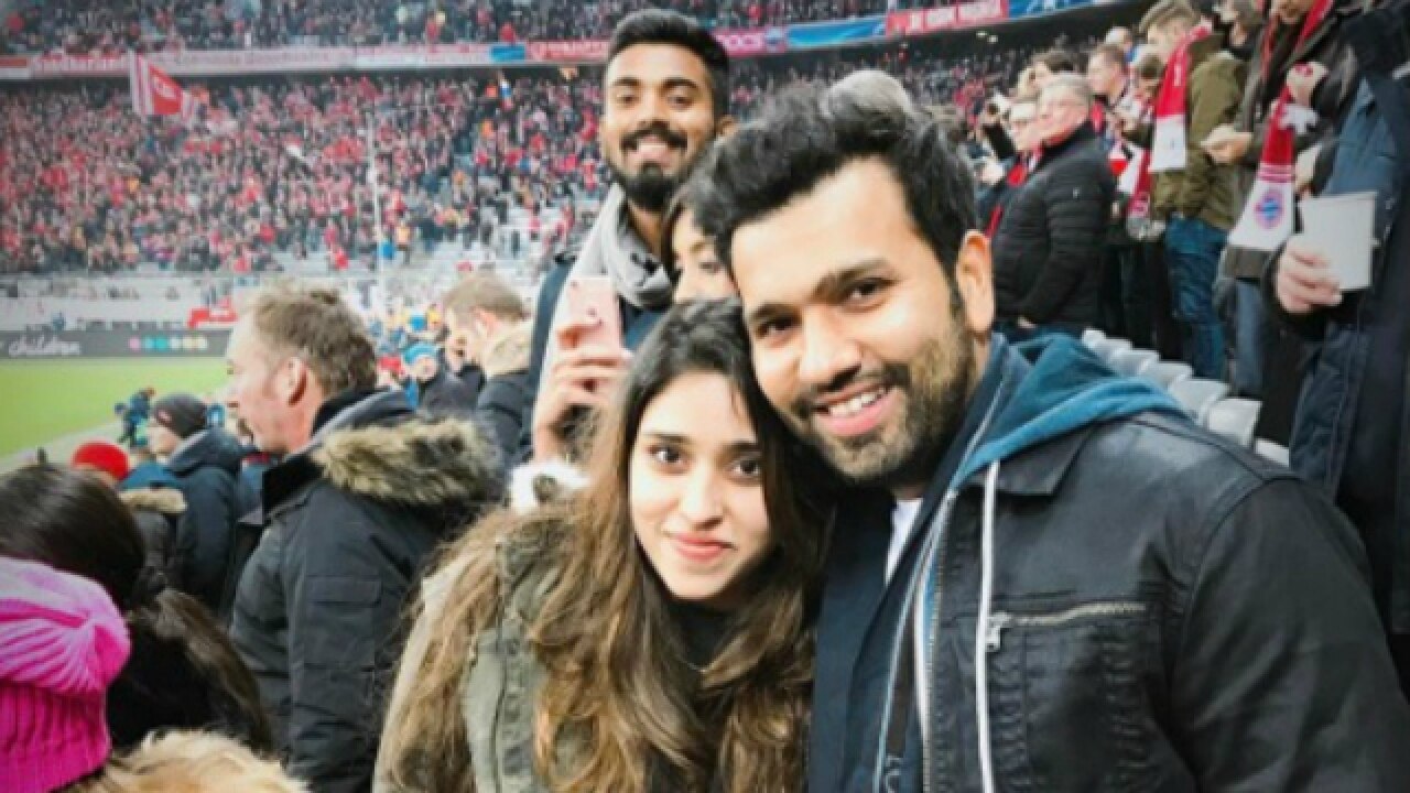 See Pics Rohit Sharma And Kl Rahul Enjoy Arsenal S Champions League Clash Against Bayern Munich