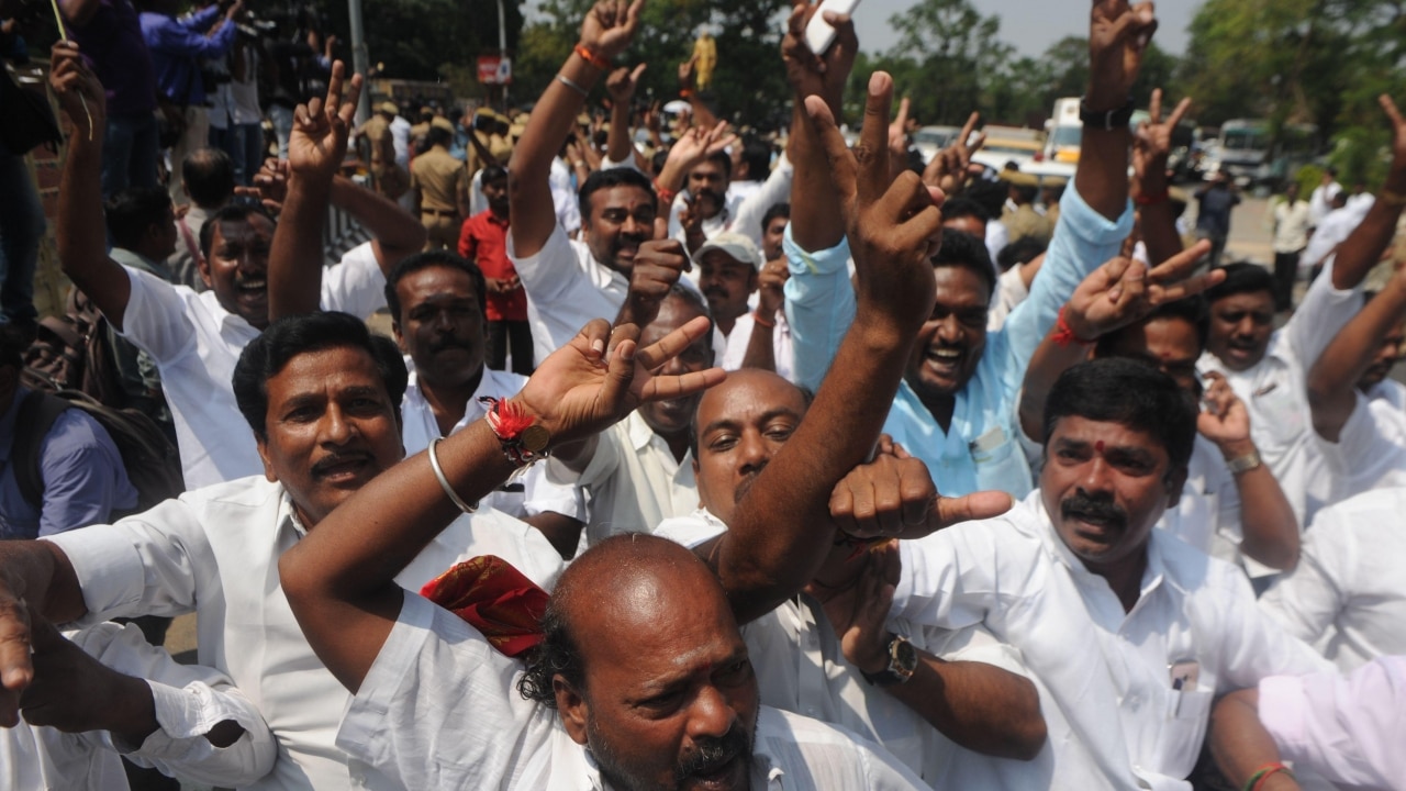 Political drama ends, Edappadi K Palanisamy finally sworn in as Tamil ...