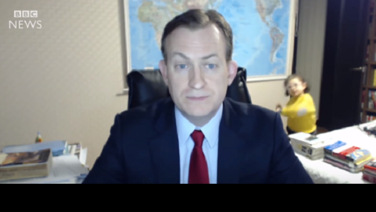 Watch Daddy is live on BBC and the kids crash his interview!