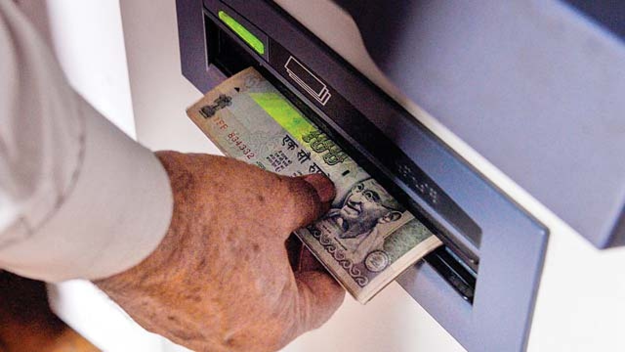 Youths offer help to woman at ATM, dupe her of Rs 1 lakh