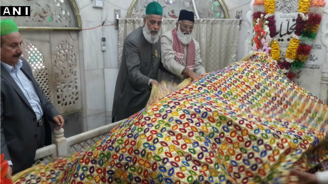 Two clerics from Delhi's Hazrat Nizamuddin Dargah go missing in Pakistan