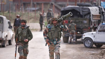 Indian Army prepares to battle suspected militants