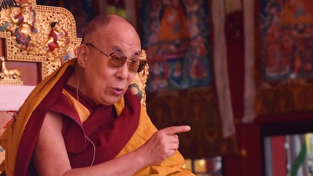 Dalai Lama delivers Buddhist teachings