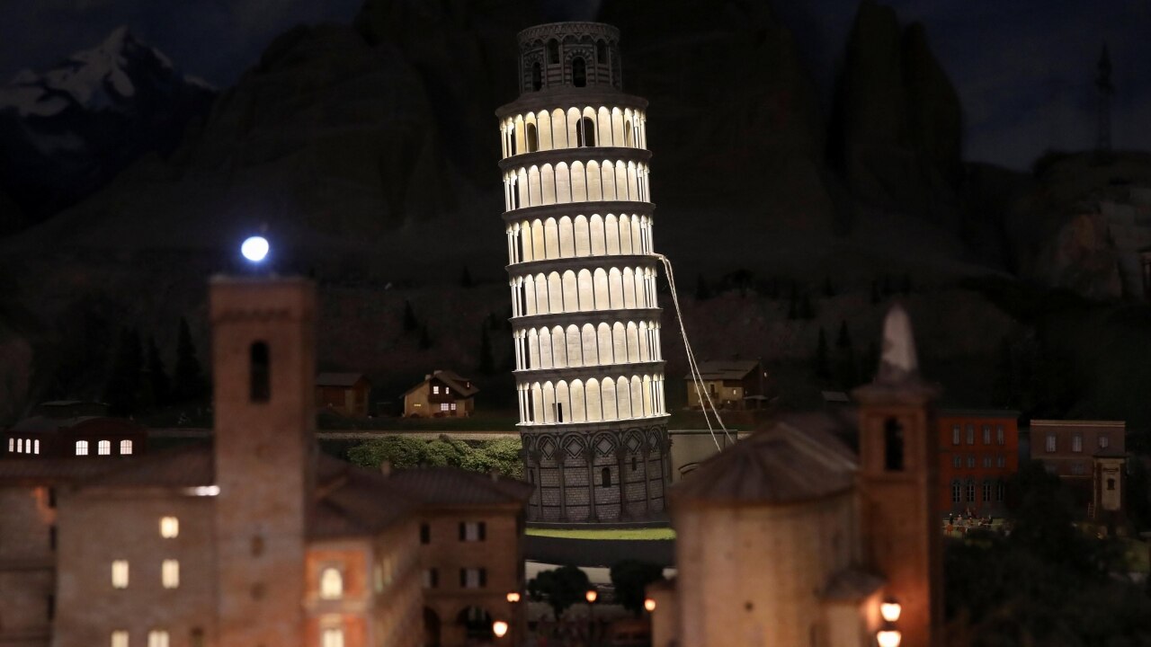 In Pics Gulliver's Gate World's largest display of miniatures opens