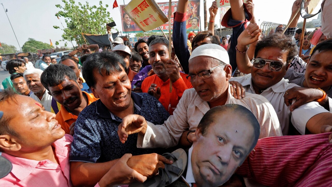 In Pics: India protests Kulbhushan Jadhav's death sentence, effigies of ...