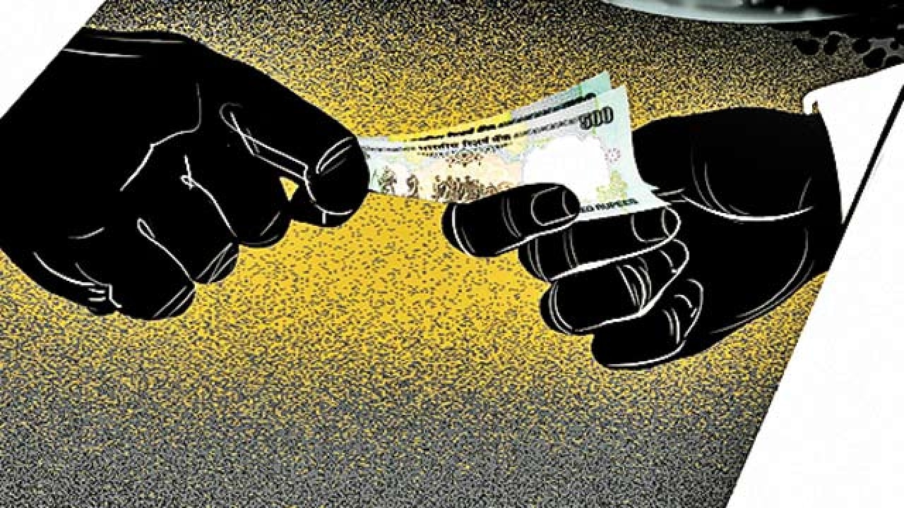 IAS officer caught taking Rs 12 lakh bribe in Thane
