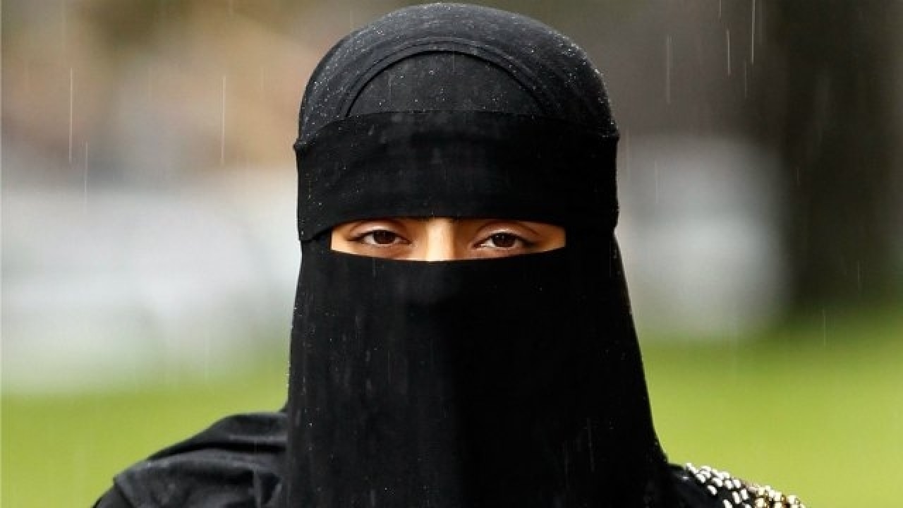 Muslim hijab girl photo